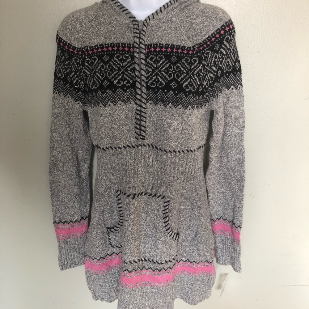 NWOT Between me and you size small grey sweater